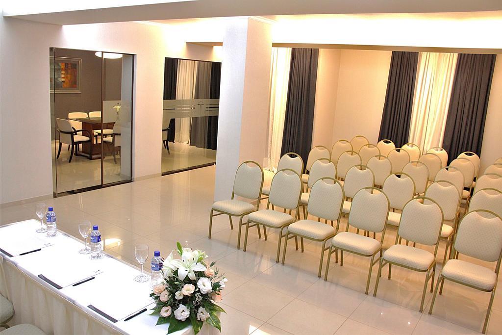 Turismo Hotel Casino Corrientes Buitenkant foto